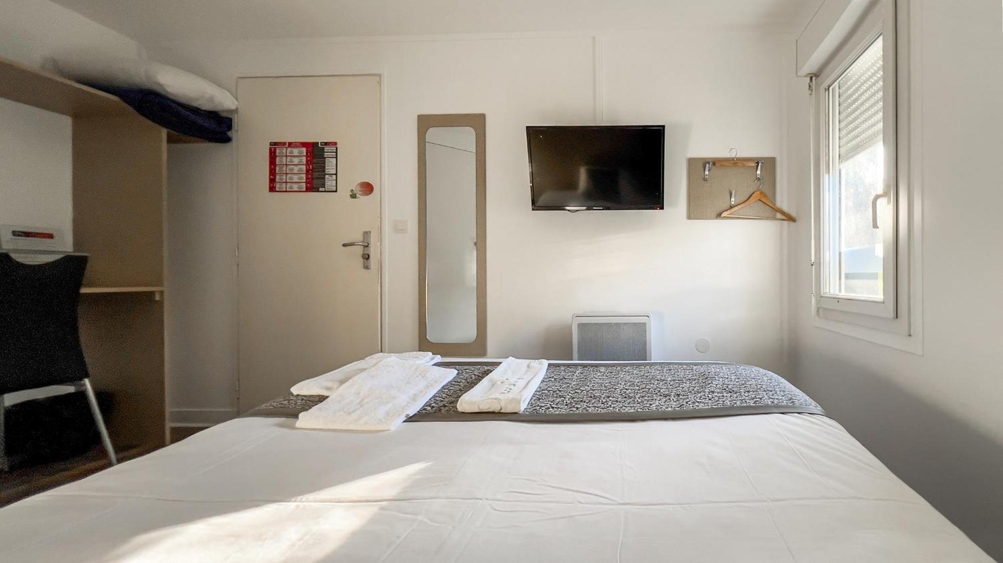 Fasthotel Le Mans Nord Fh Confort Saint-Saturnin  Exterior photo